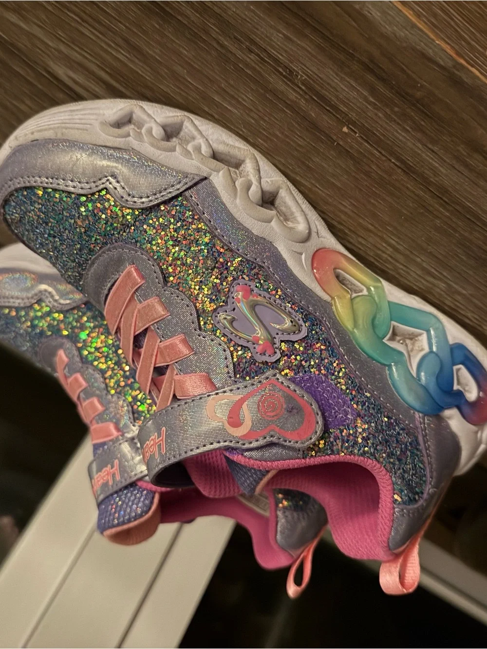 Skechers playful accents